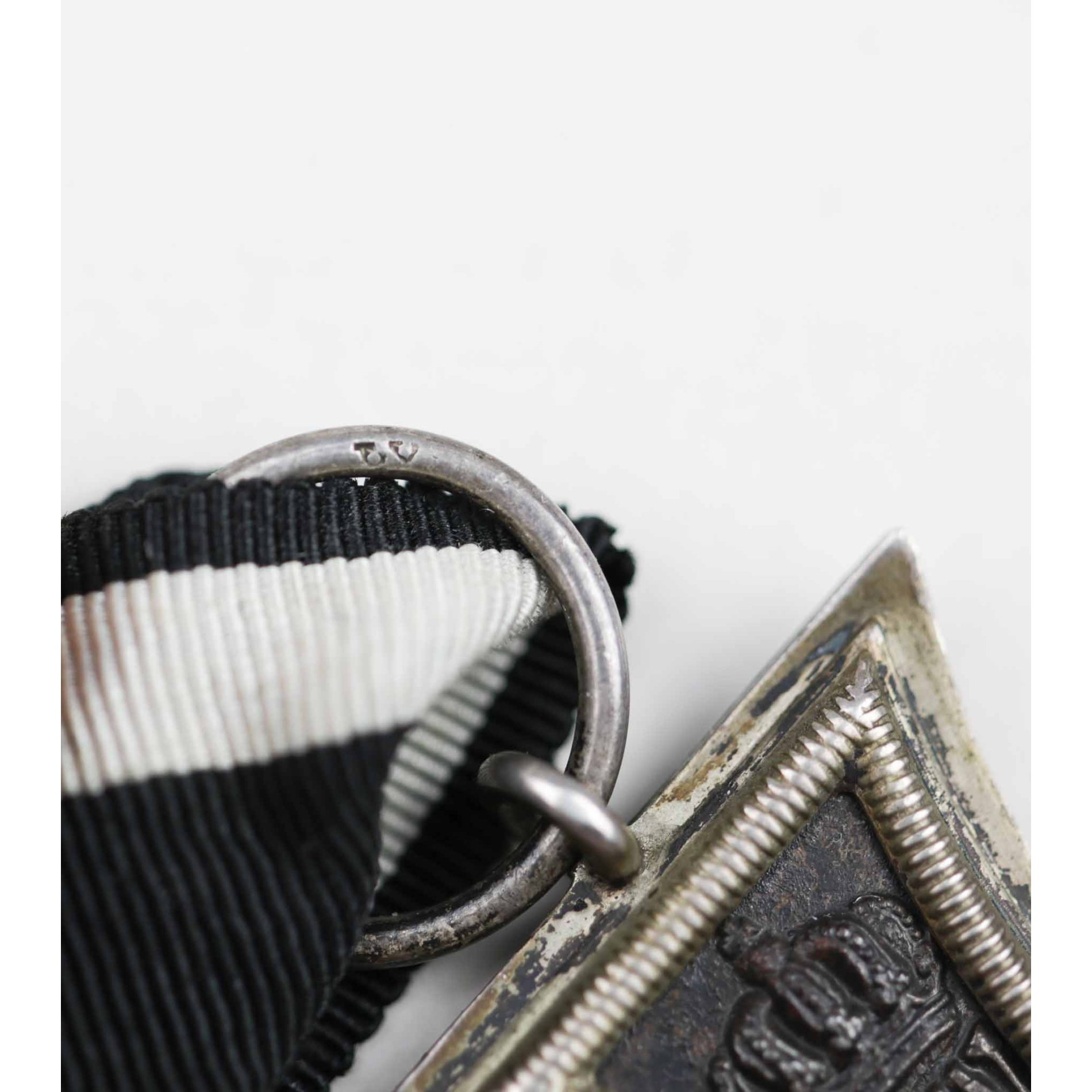 Eiserne Kreuz 2.Klasse 1914 mit Hersteller 'LV' — image 4