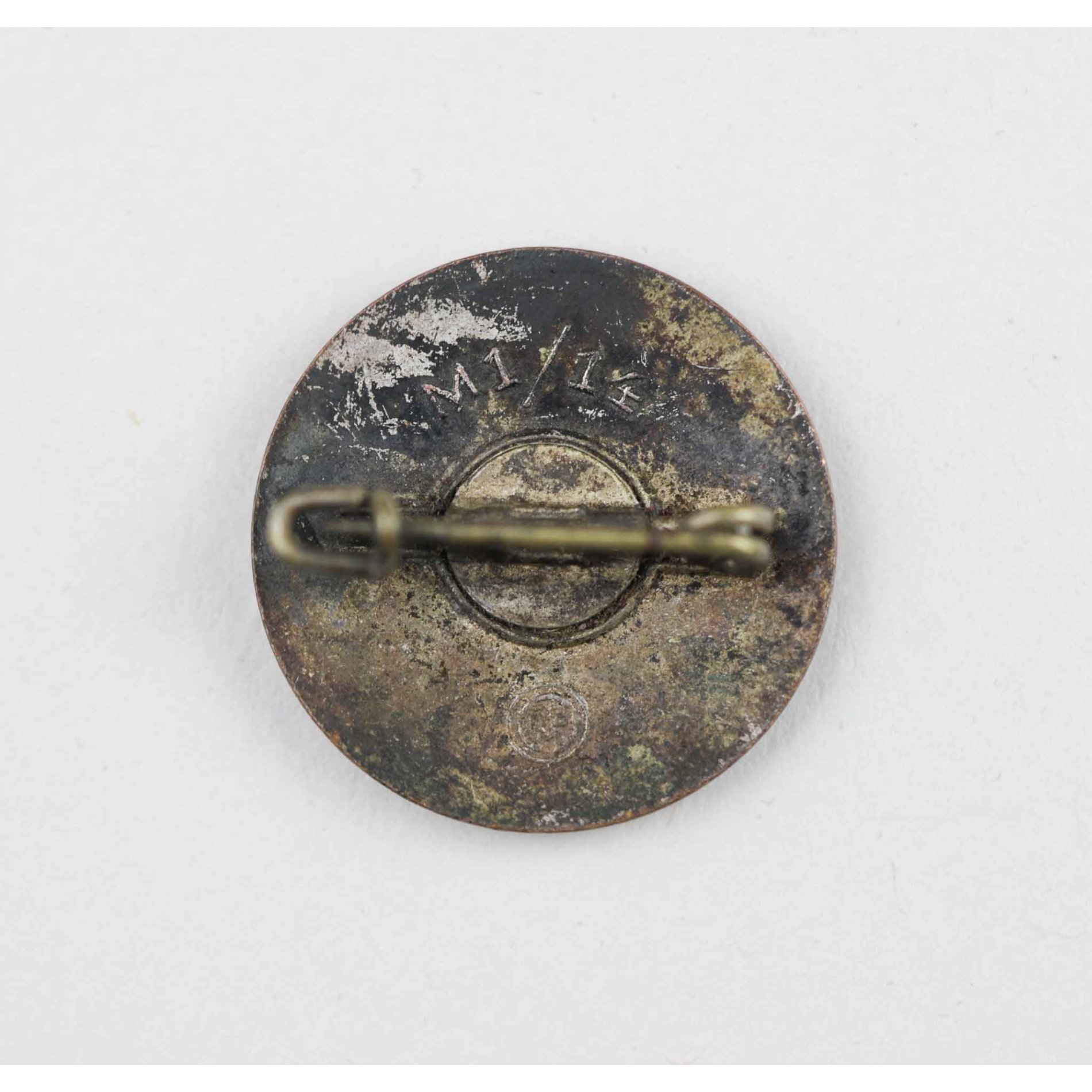NSDAP Mitgliedsabzeichen mit Hersteller RZM M1/14 Österreich — image 2
