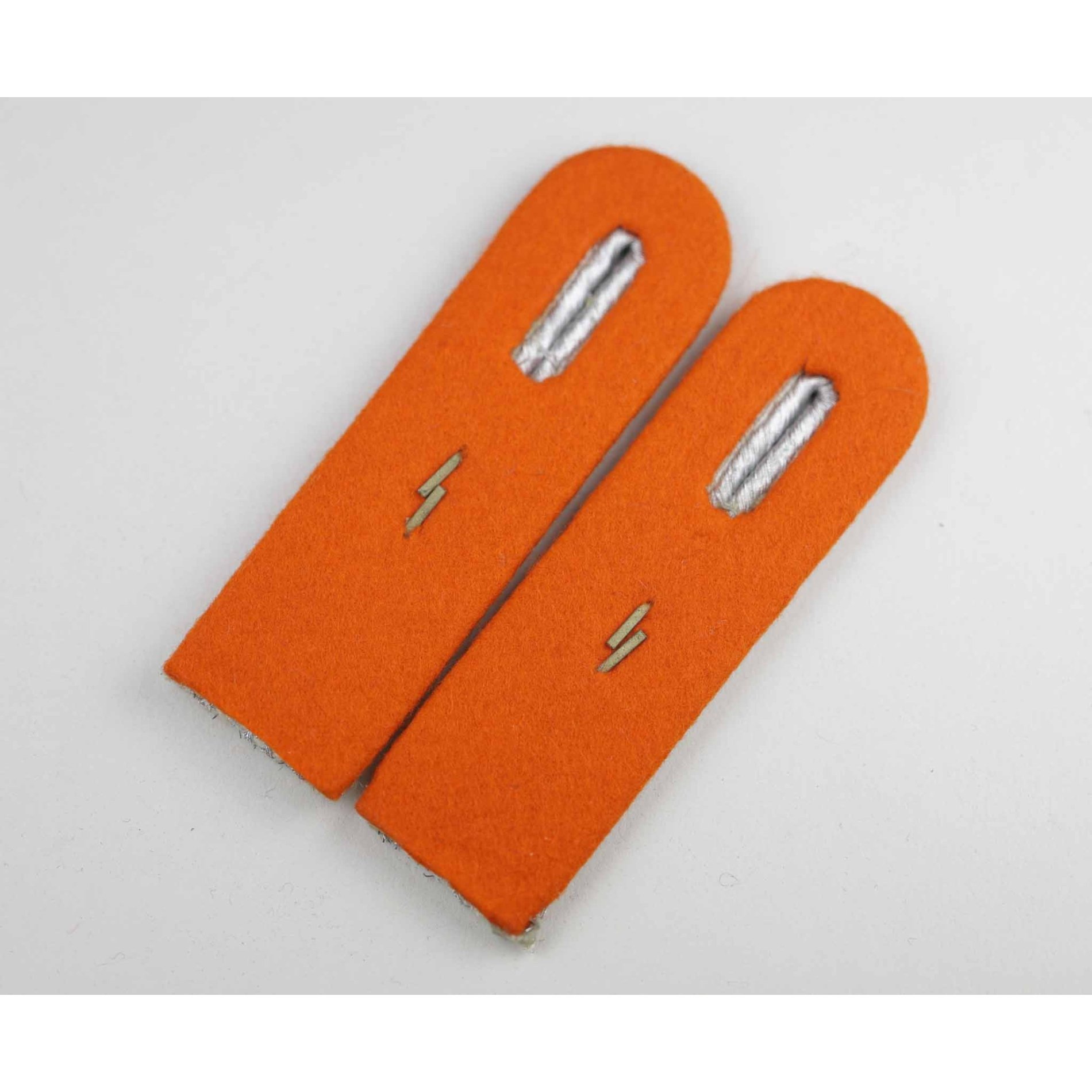 Wehrmacht Paar Schulterstücke für einen Leutnant im Ingenieuroffizierkorps — image 4