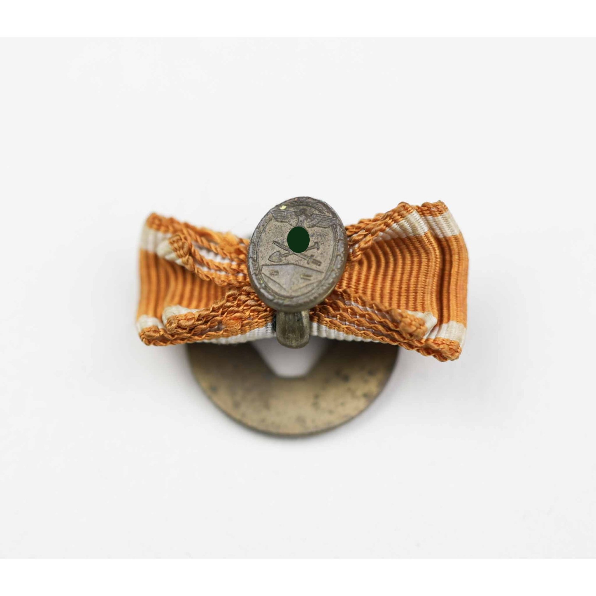 Schutzwall Ehrenzeichen Set mit Bandspange in Verleihungstüte C.P — image 4