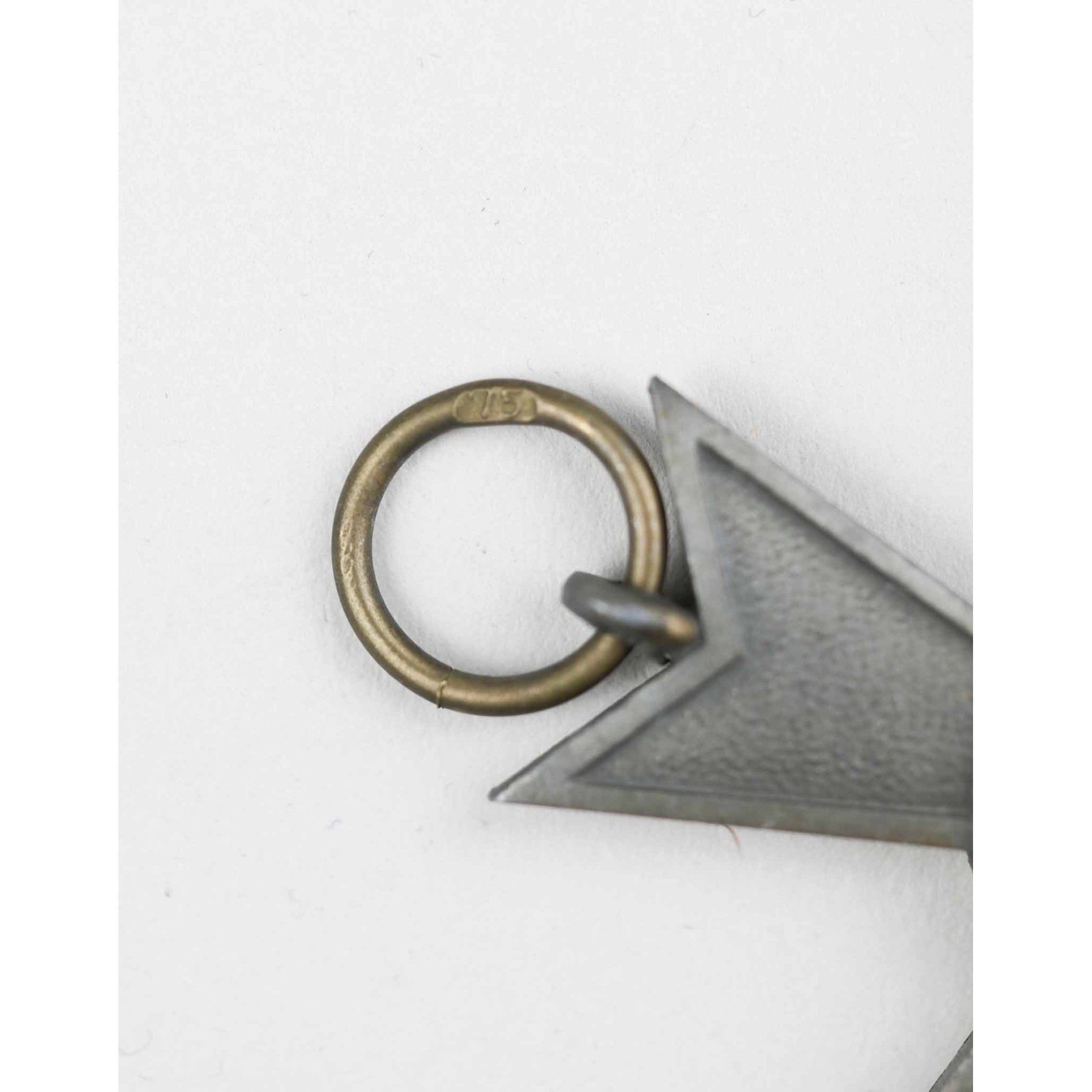 Kriegsverdienstkreuz 2. Klasse ohne Schwerter am Band Hst. '75' — image 3