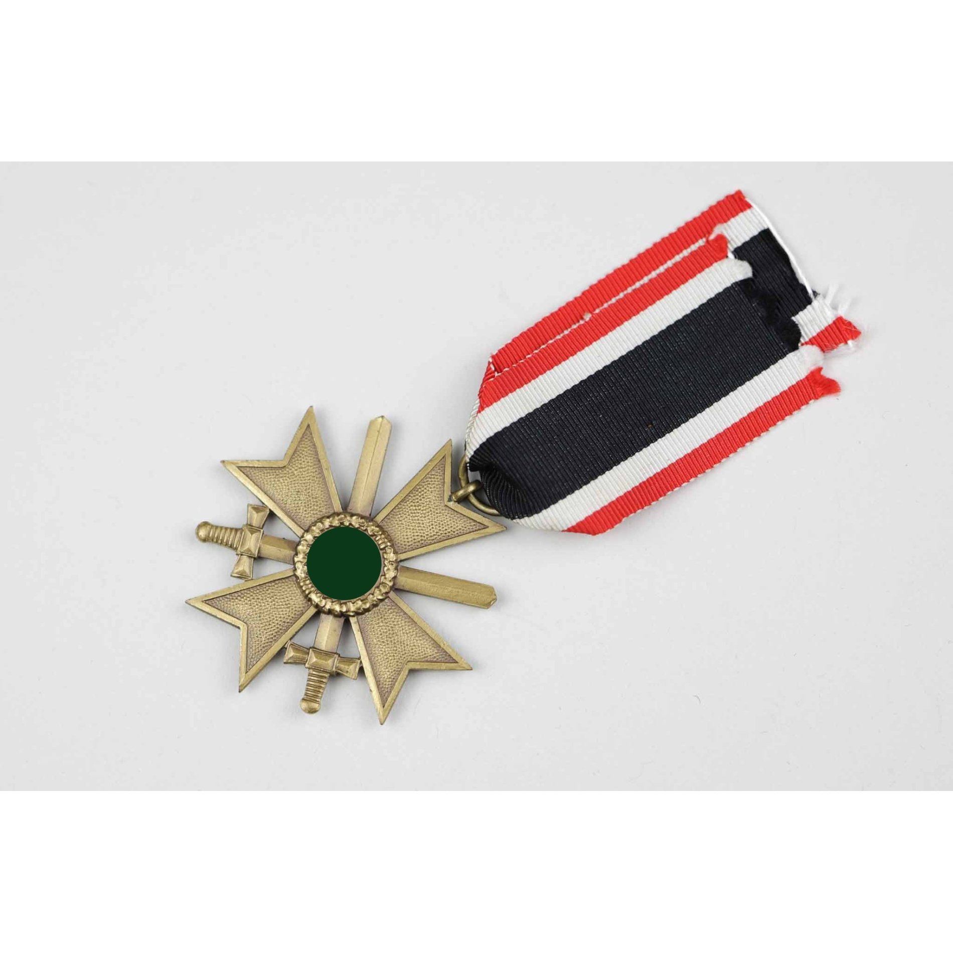 Kriegsverdienstkreuz 2.Klasse mit Schwertern am Band Hst. '39' — image 2