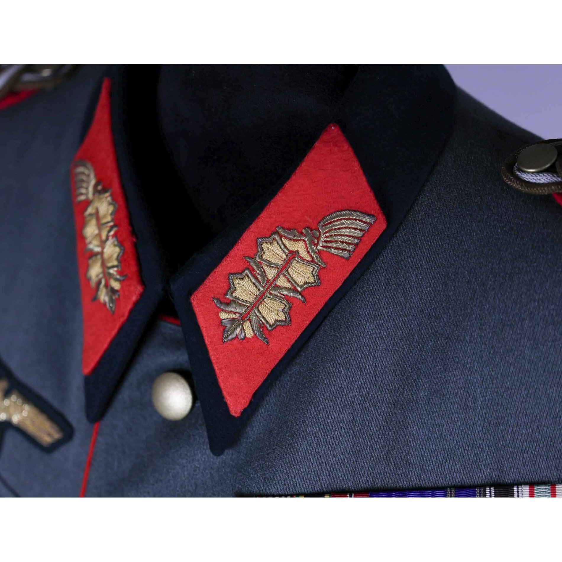 Wehrmacht Heer Feldbluse vom Generalmajor mit Feldspange Zustand 1- — image 7