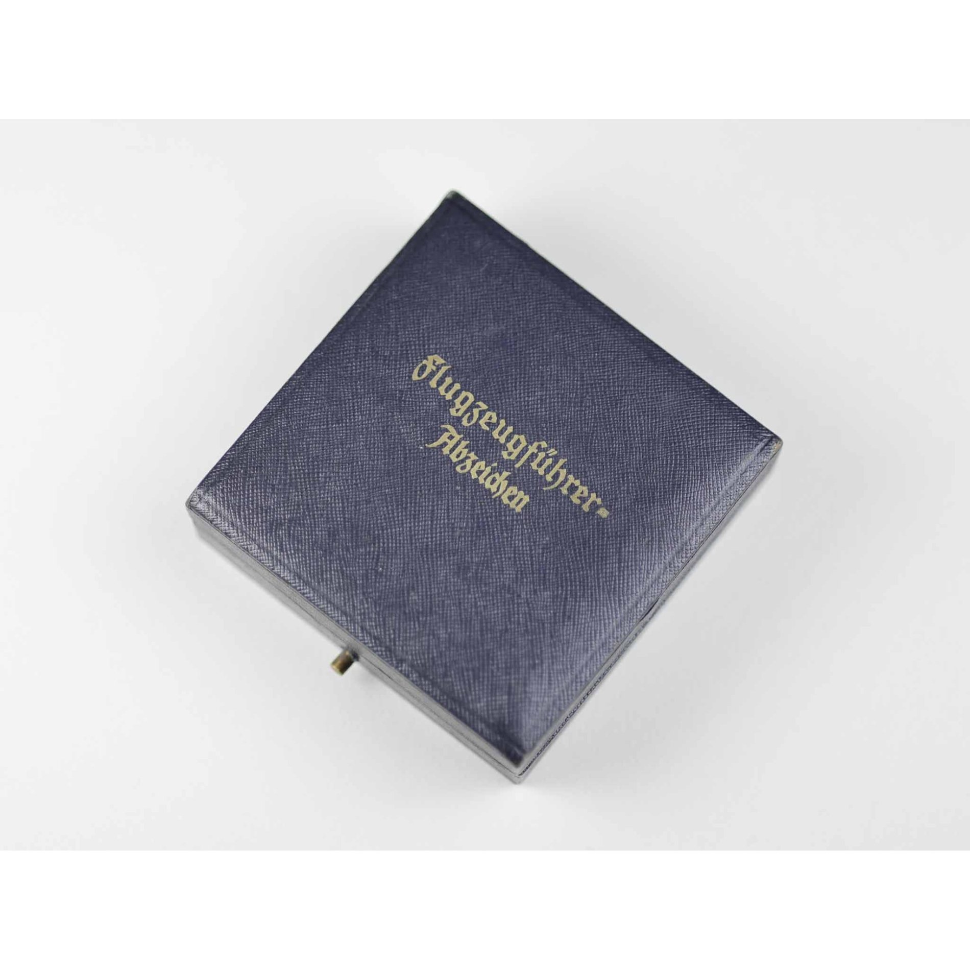 Luftwaffe Flugzeugführerabzeichen FLL im Etui, Zustand 1 MINT — image 7