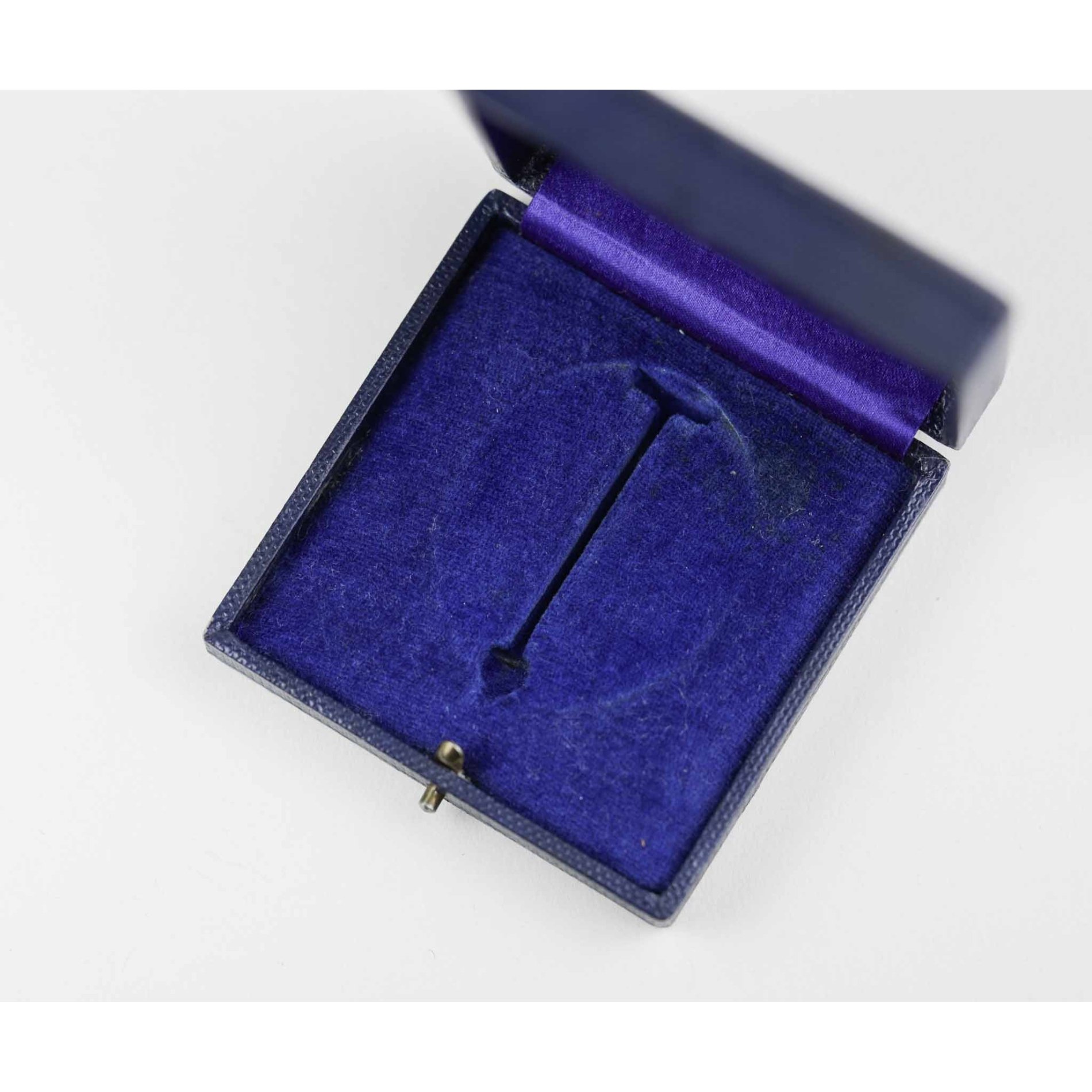 Luftwaffe Bordfunkerabzeichen Flieger Schützenabz. Assmann im Etui, Zustand 1 MINT — image 14