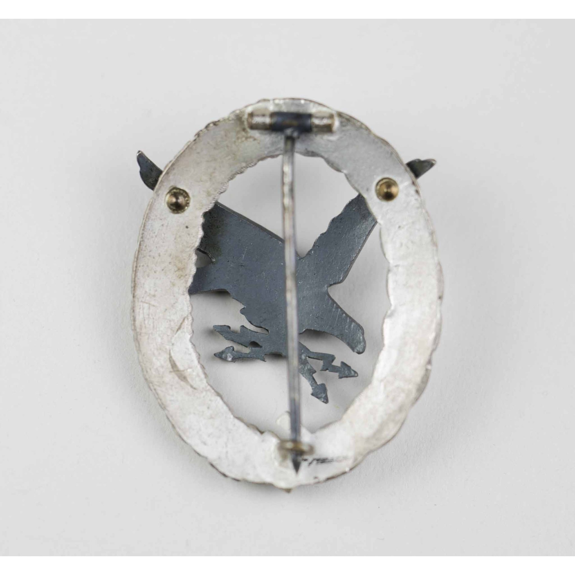 Luftwaffe Bordfunkerabzeichen Flieger Schützenabz. Assmann im Etui, Zustand 1 MINT — image 5