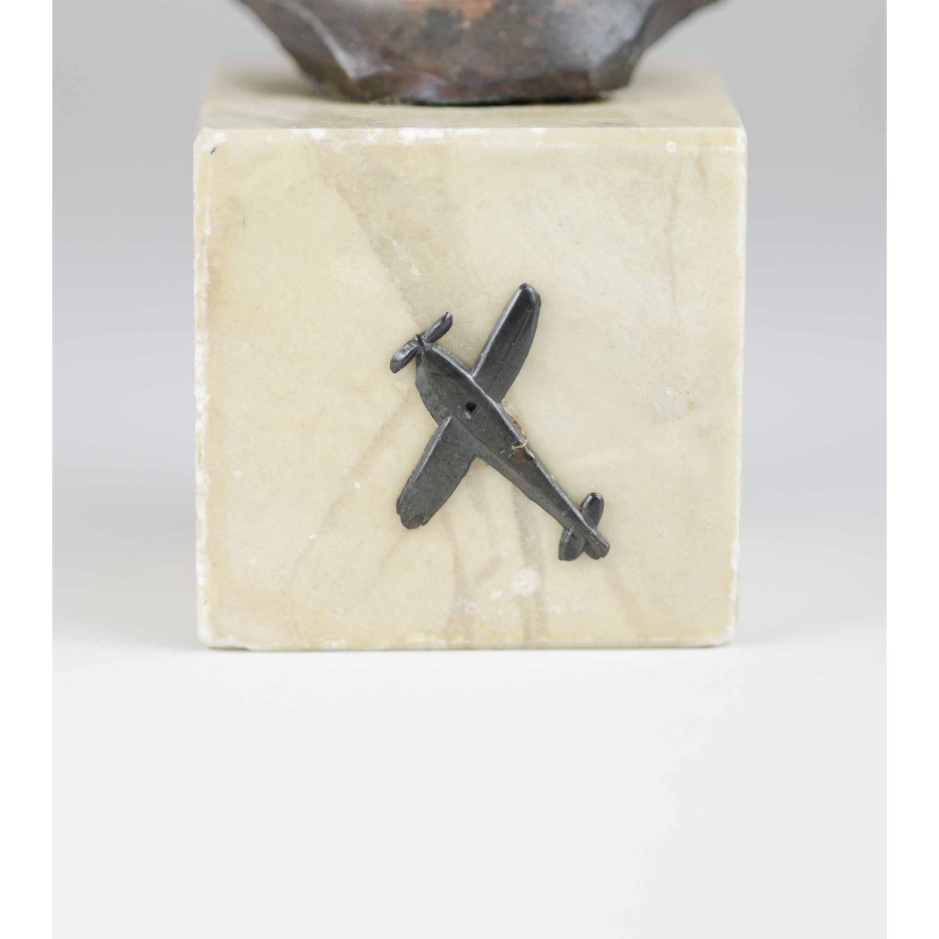 1.Weltkrieg Fliegerskulptur Pilot mit Fliegerhaube — image 2