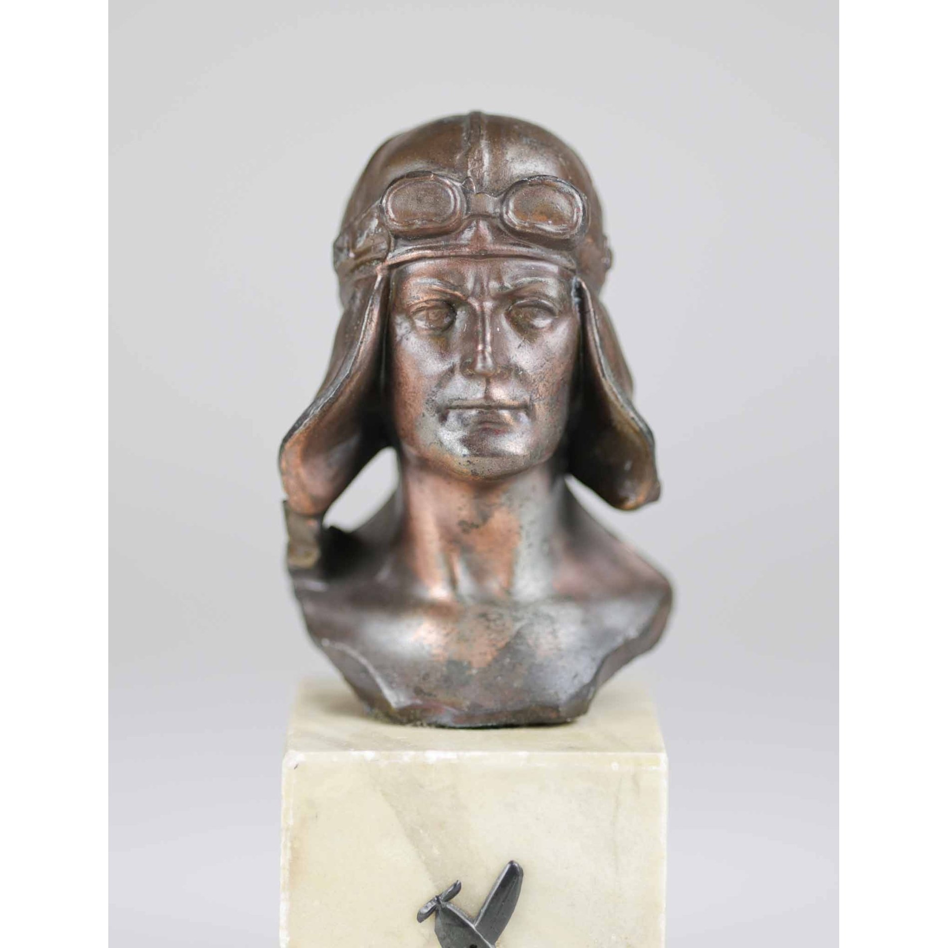 1.Weltkrieg Fliegerskulptur Pilot mit Fliegerhaube — image 3