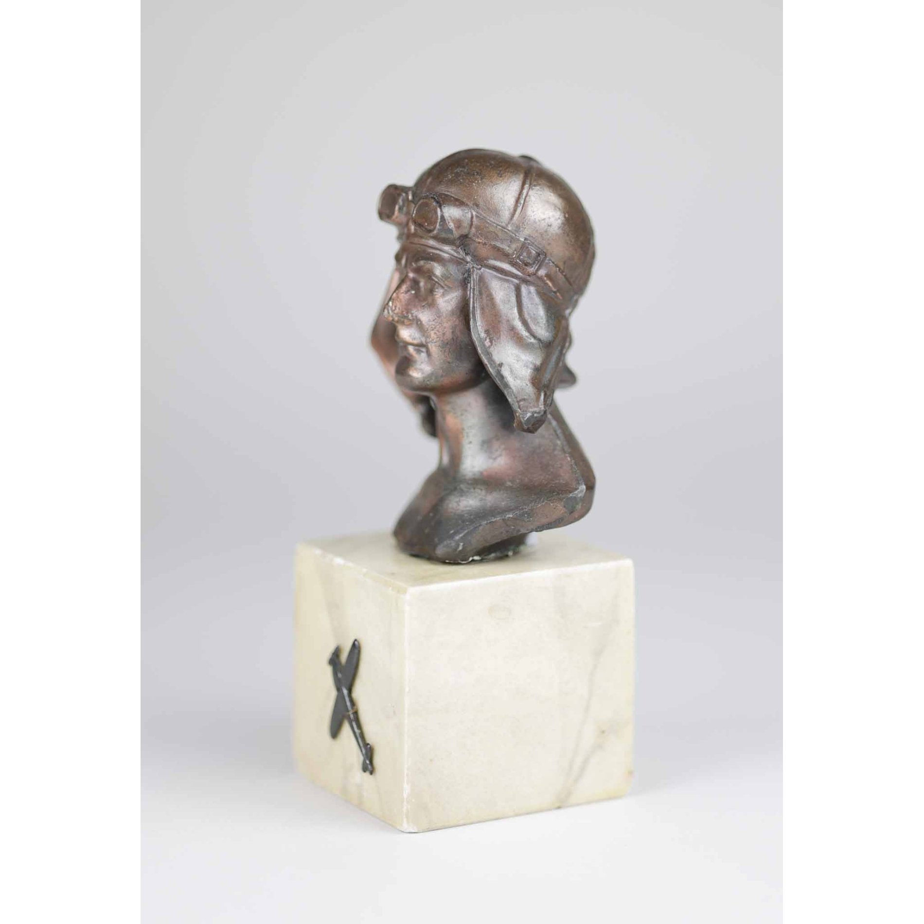 1.Weltkrieg Fliegerskulptur Pilot mit Fliegerhaube — image 4