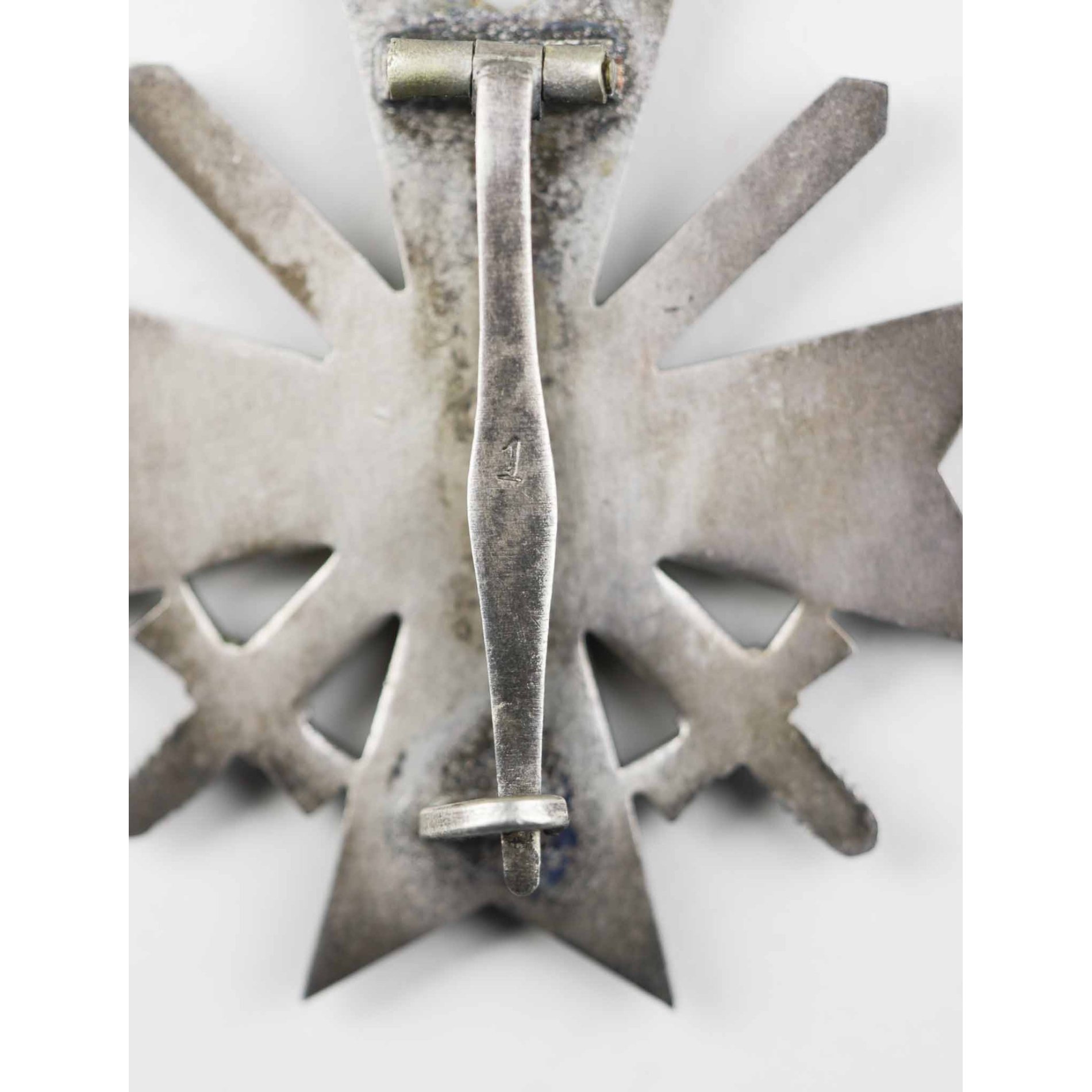 Kriegsverdienstkreuz 1. Klasse mit Schwertern Hst. 1 — image 3