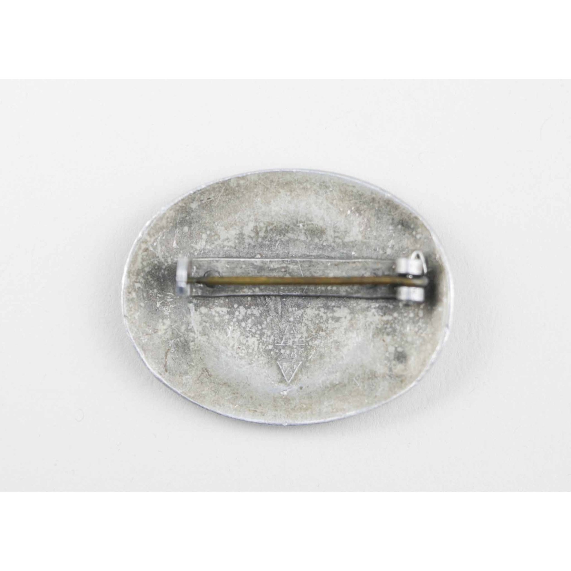 Reichsarbeitsdienst RAD Weibliche Jugend Brosche Hst. 'A' — image 2