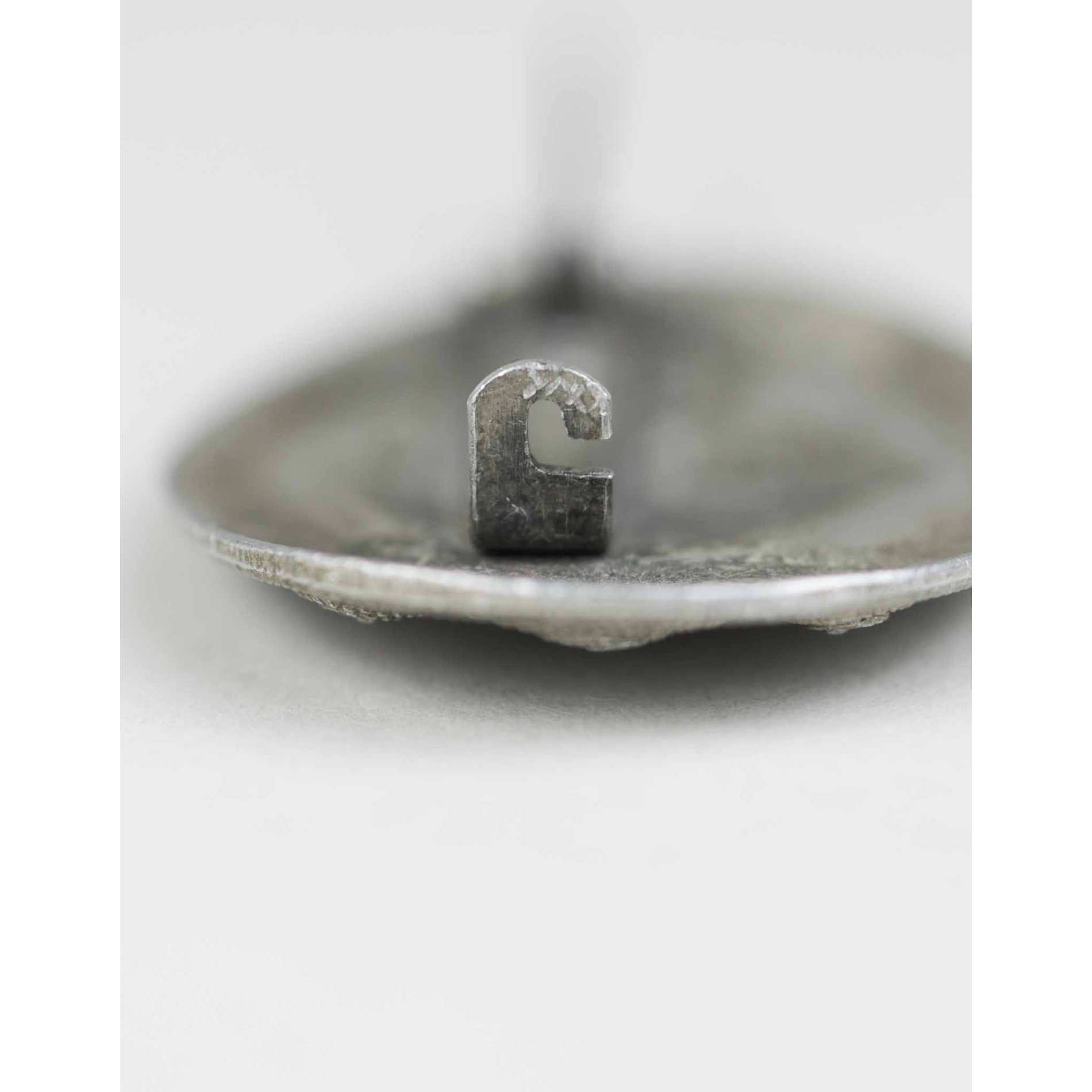 Reichsarbeitsdienst RAD Weibliche Jugend Brosche Hst. 'A' — image 5