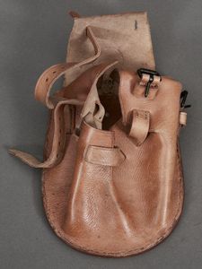 German WW2 Horseshoe Pouch