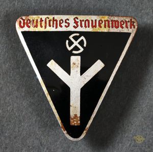 German Female Workers Organization Pinback