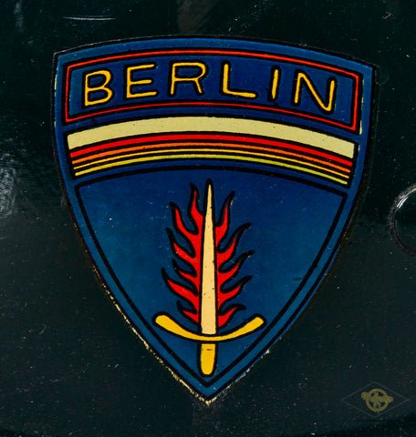 Vietnam era US M-1 Parade Helmet Liner — image 6