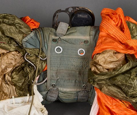 Veteran Bring Back US Vietnam Vintage Reserve Pilot Parachute DISPLAY Pack — image 7