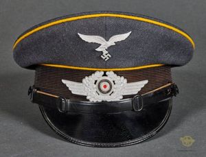 German WWII Luftwaffe Flight/Paratrooper Visor Cap