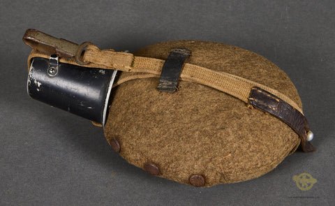 German WWII Canteen — image 6