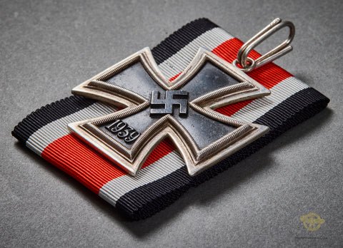 WWII German Knights Cross with Ribbon by C.E. Juncker w/Dietrich Maerz Authentication — image 2