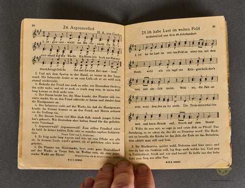 German WWII Das Neue Soldaten Liederbuch Volume 1 — image 4