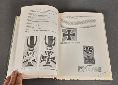 On the Field of Honor – A History of the Knight's Cross by John Angolia — image 4