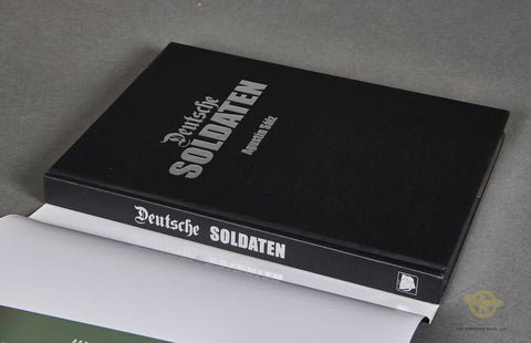 Deutsche Soldaten Uniforms, Equipment & Personal Items of the German Soldier 1939-1945 by Agustin Sai — image 3