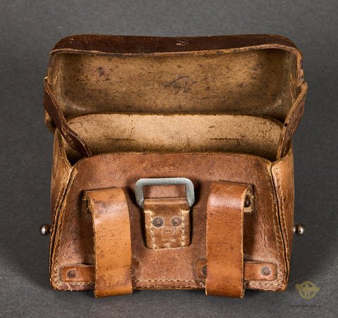 WWII German Medical Pouch — image 4