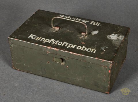 WWII German Chemical Warfare Sample Container and Case — image 5