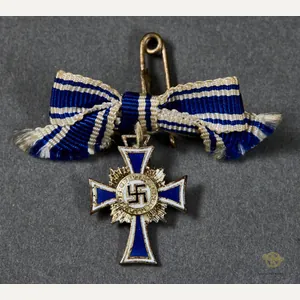German WWII Miniature Mothers Cross in Silver