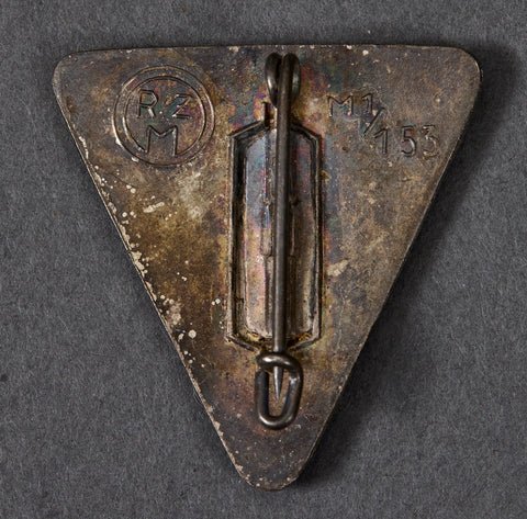 Third Reich Deutsches Frauenwerke Membership Pin — image 2