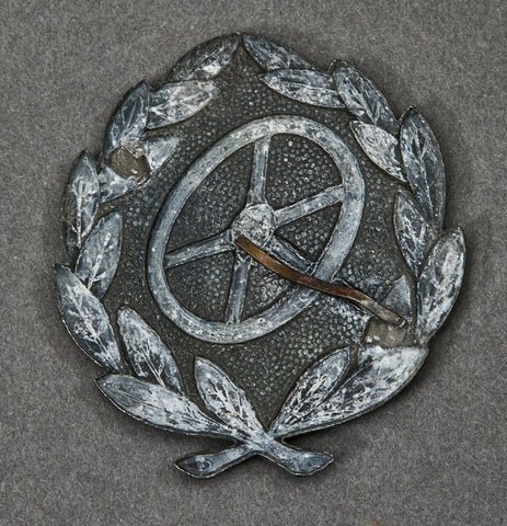 German WWII Driver's Badge in Silver — image 2