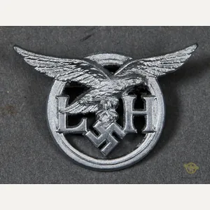 German WWII Luftwaffe Helpers Pinback