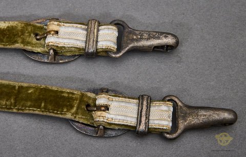 German WWII Super Deluxe Set of Army Hangers — image 5