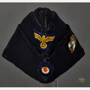 WWII German Kriegsmarine Side Cap with Device