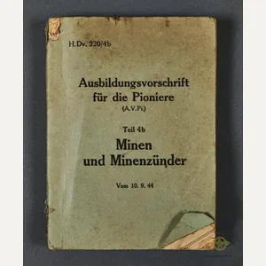 German WWII Ausbildungsvorschrift fur di Pioniere