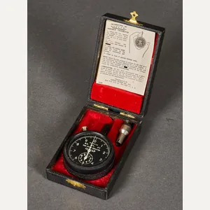 USN WWII Portable Cased Tachometer