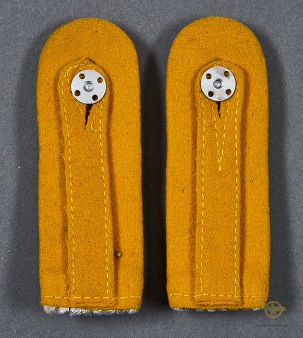 German WWII Luftwaffe Slip on Shoulder Board Set for Flight or Para — image 2