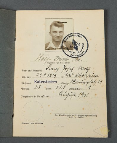 Pair of DJ/HJ Leistungsbuch's — image 5