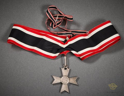 Cased Knights Cross of the War Merit Cross w/o Swords — image 4