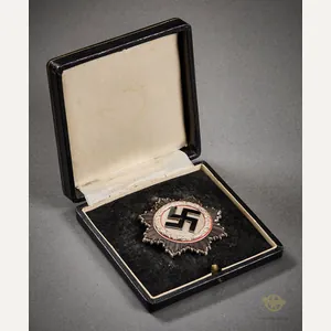 German WWII Cased German Cross in Silver by Zimmermann