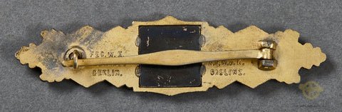 WWII German Close Combat Clasp in Gold by AUSF — image 2