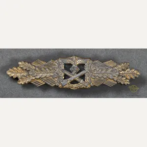 WWII German Close Combat Clasp in Gold by AUSF