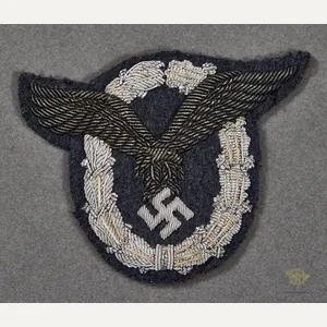 German WWII Luftwaffe Officer's Pilot's Badge in Cloth