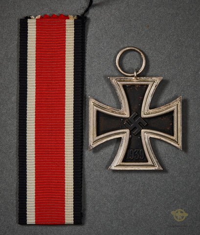 German WWII Iron Cross 2nd Class 1939 w/Ribbon by Klein & Quenzer — image 2
