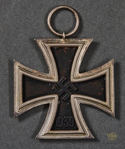 German WWII Iron Cross 2nd Class 1939 w/Ribbon by Klein & Quenzer — image 3