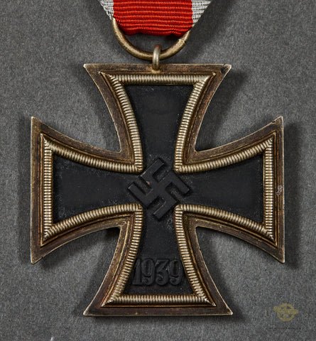 German WWII Iron Cross 2nd Class 1939 w/Ribbon by Klein & Quenzer — image 2