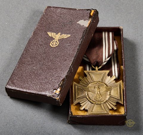 German WWII NSDAP Cased 10 Year Long Service Award — image 3