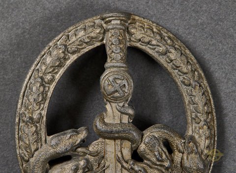 Anti-Partisan Badge in Gold by Juncker — image 3