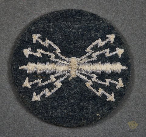 German WWII Luftwaffe Qualified Radio Operator Patch — image 2