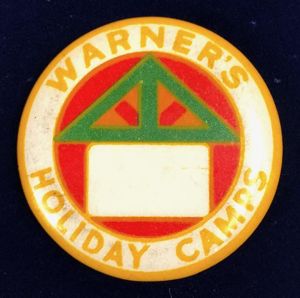 Warners Holiday Camps celluloid tin button badge